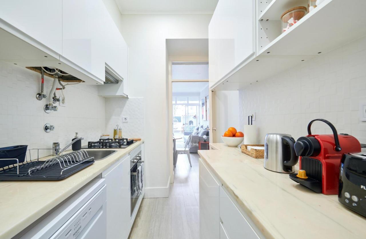 Charming 3br W/ Patio, By Timecooler Appartement Lissabon